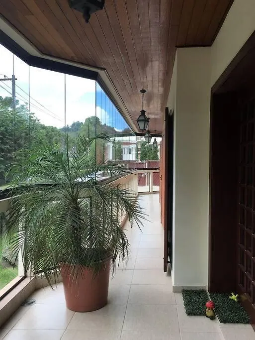 Appartamento Apartamento Super Confortavel No Capivari Campos do Jordão Brasile